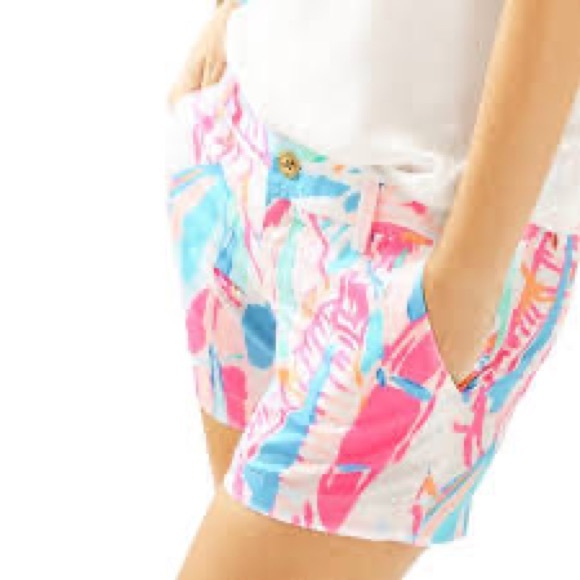 lilly pulitzer out at sea callahan short - Picture 2 of 5
